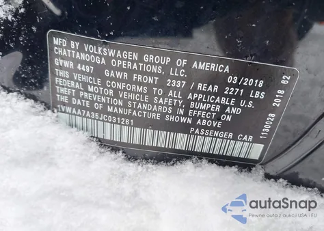 2018 Volkswagen Passat 2.0T R-Line/2.0T S из США, поврежденный, VIN 1VWAA7A35JC031261